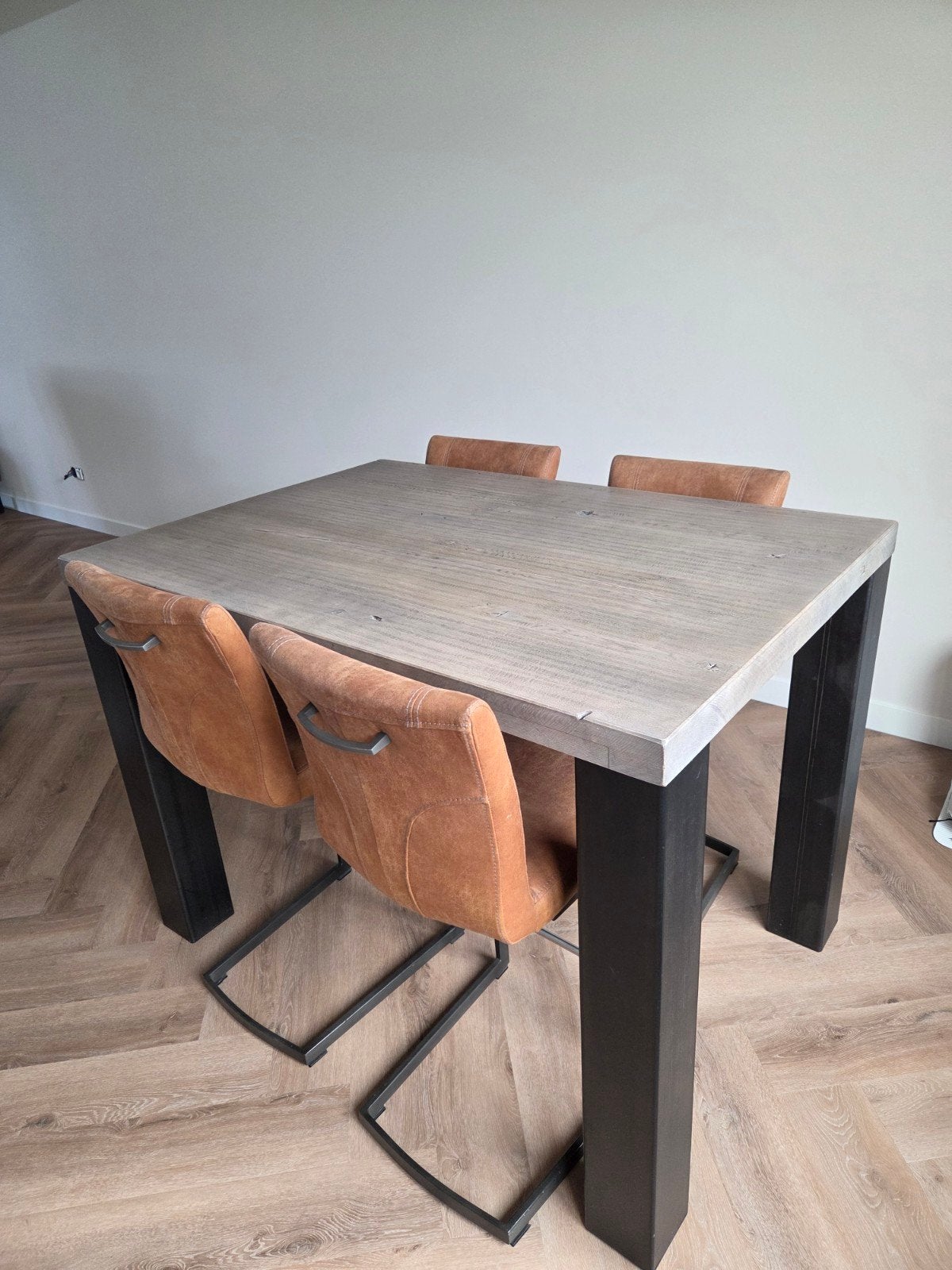 Bartafel met 4 konjac barstoelen - 130x90x92 cm, Huis en Inrichting, Tafels | Eettafels, Gebruikt, 100 tot 150 cm, 50 tot 100 cm