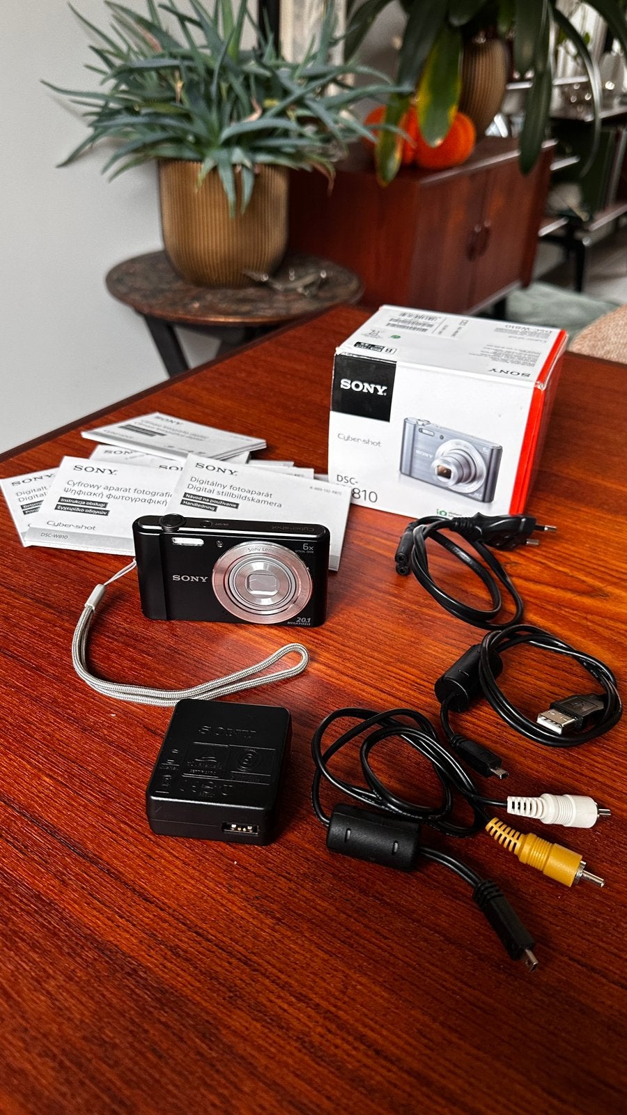Sony DSC- W810, Audio, Tv en Foto, Ophalen of Verzenden, Zo goed als nieuw, Compactcamera, 4 t/m 7 keer