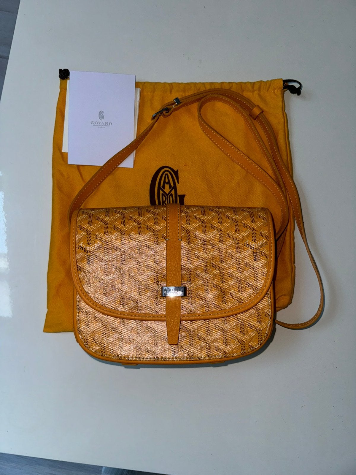 Goyard, Sieraden, Tassen en Uiterlijk, Minder dan 30 cm, Geel, Ophalen of Verzenden, Zo goed als nieuw