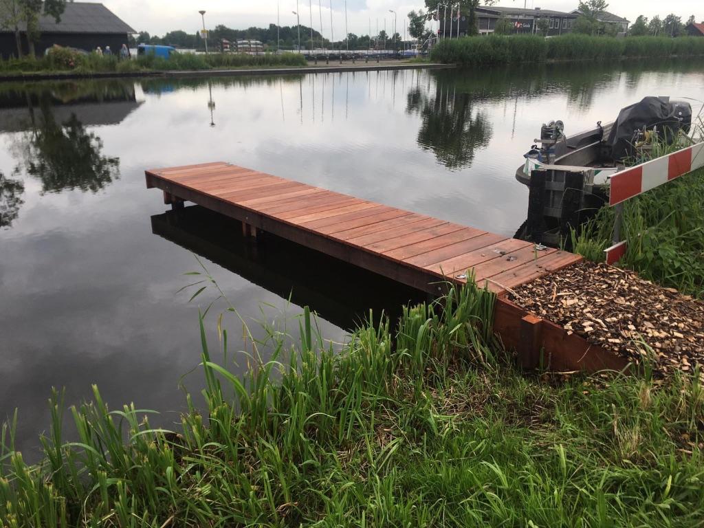 3 Ligplaatsen te koop Breevaart Reeuwijk, Herfst, Buiten
