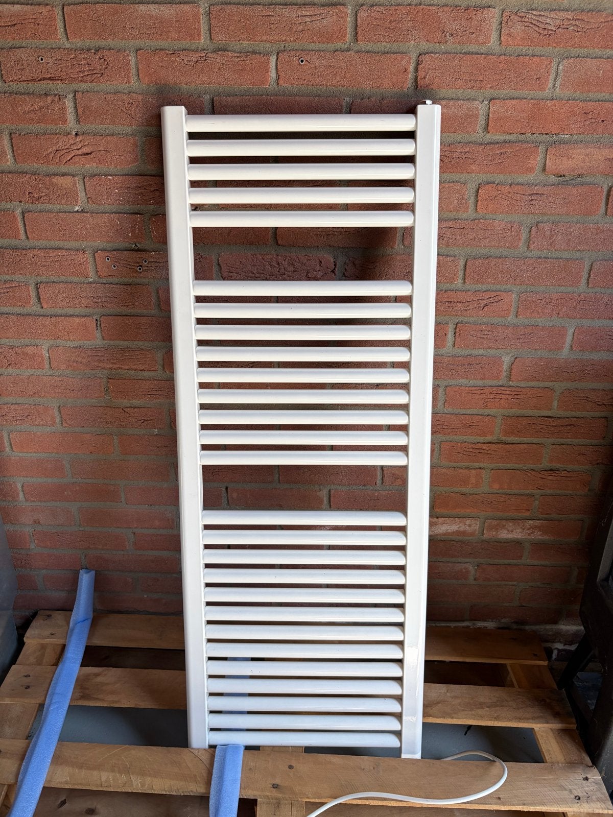 Elektrische handdoekradiator 2000W, Ophalen, Gebruikt, Radiator, Minder dan 60 cm
