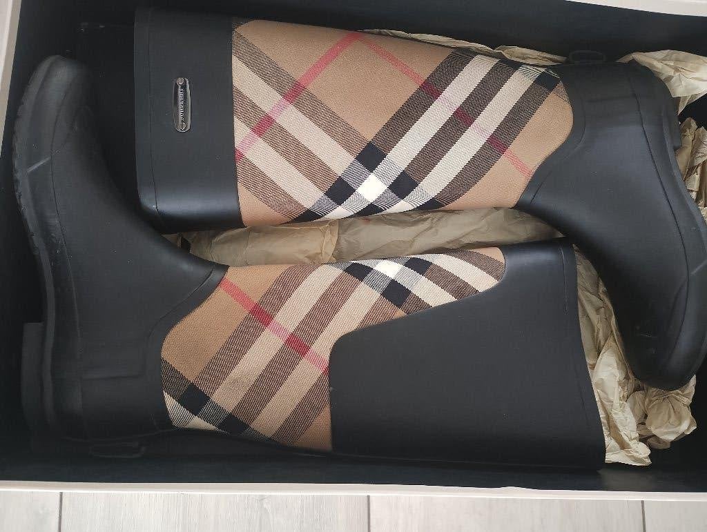 Burberry laars, regenlaarzen, regenlaars, Overige kleuren, Ophalen of Verzenden, Regenlaarzen, Zo goed als nieuw