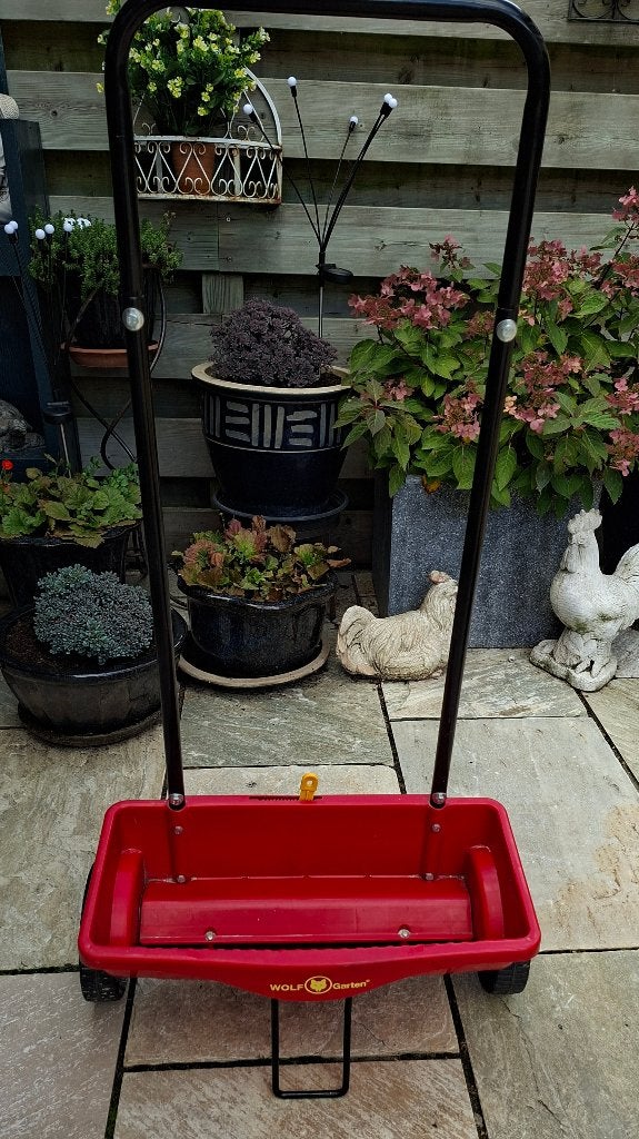Wolf-Garten Strooiwagen We 330 voor graszaad/zout en zo, Tuin en Terras, Ophalen, Gebruikt, Overige soorten, Wolf