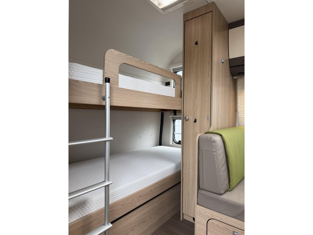 Bürstner Averso 580 TK MOVER EN VOORTENT SCHOTEL, Caravans en Kamperen, Dwars-stapelbed, Bedrijf, Reservewiel, Bürstner