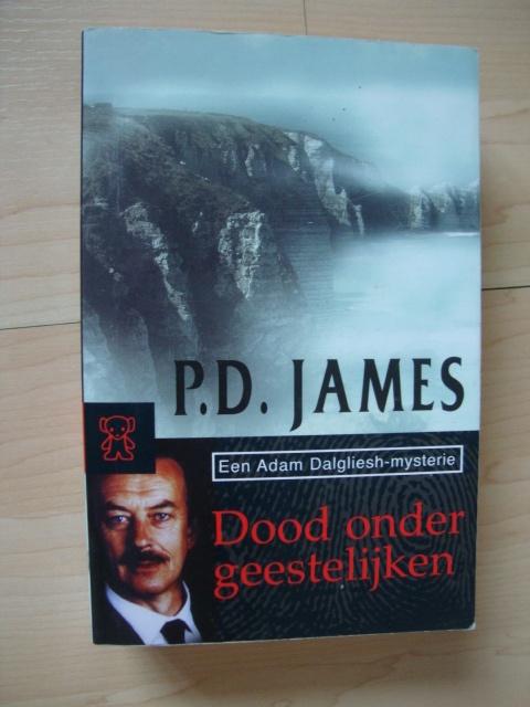 DOOD ONDER GEESTELIJKEN  PD James, Ophalen of Verzenden, Zo goed als nieuw