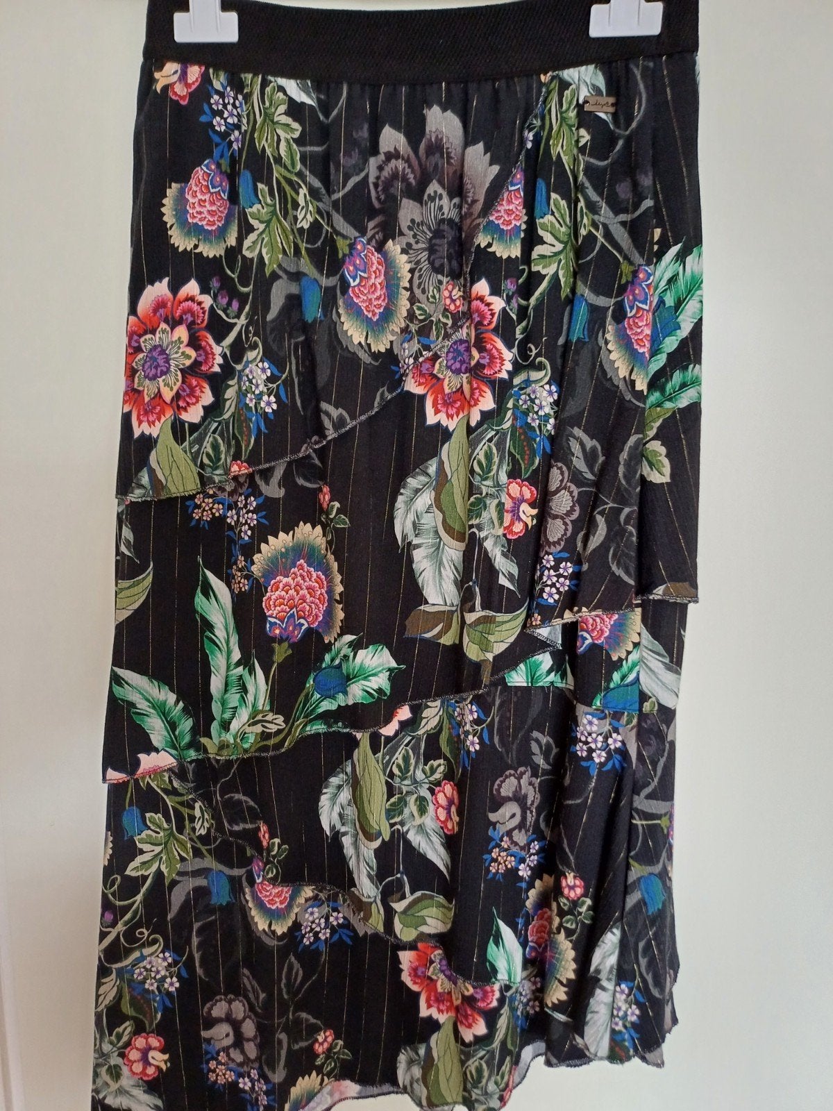 Dayz Gevoerde Bjzondere Rok mt S in nieuwstaat., Kleding | Dames, Ophalen of Verzenden, Zo goed als nieuw, Maat 38/40 (M), Onder de knie