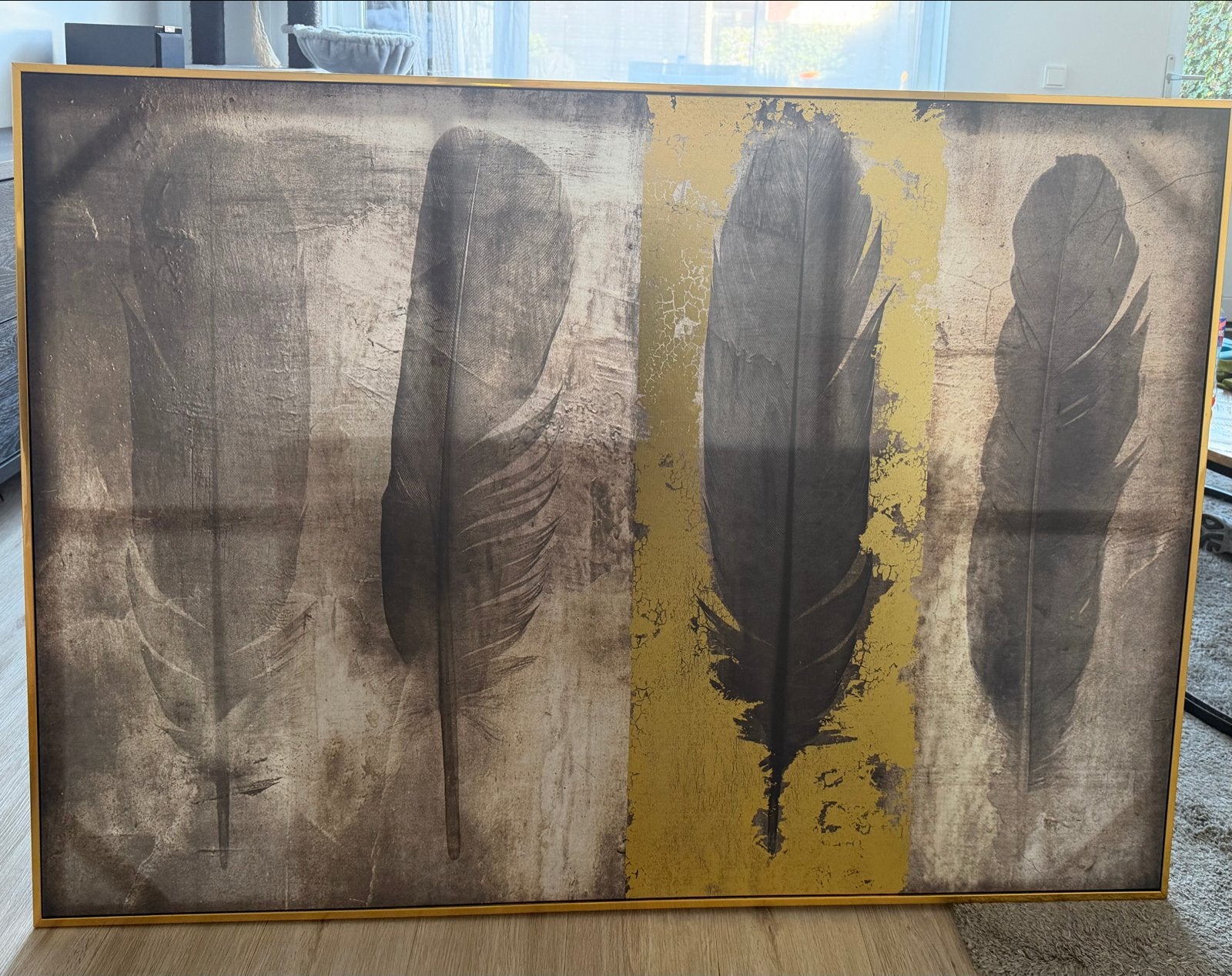 Groot schilderij met veren en gouden accenten 140x105, Ophalen, Zo goed als nieuw, Schilderij, 100 tot 125 cm