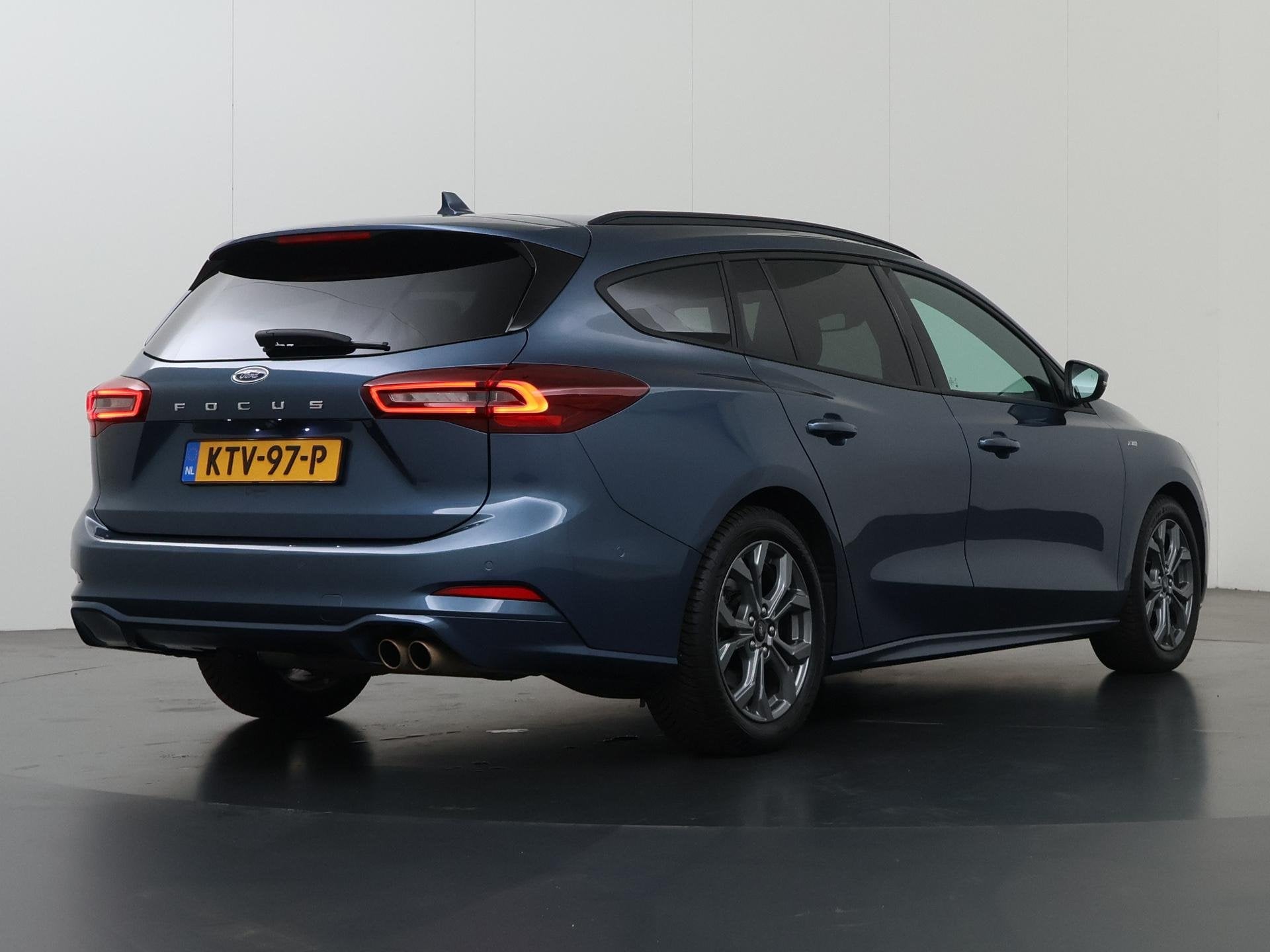 Ford Focus Wagon 1.0 EcoBoost Hybrid ST Line X 155pk Automaa, Auto's, Stof, Gebruikt, Blauw, 155 pk