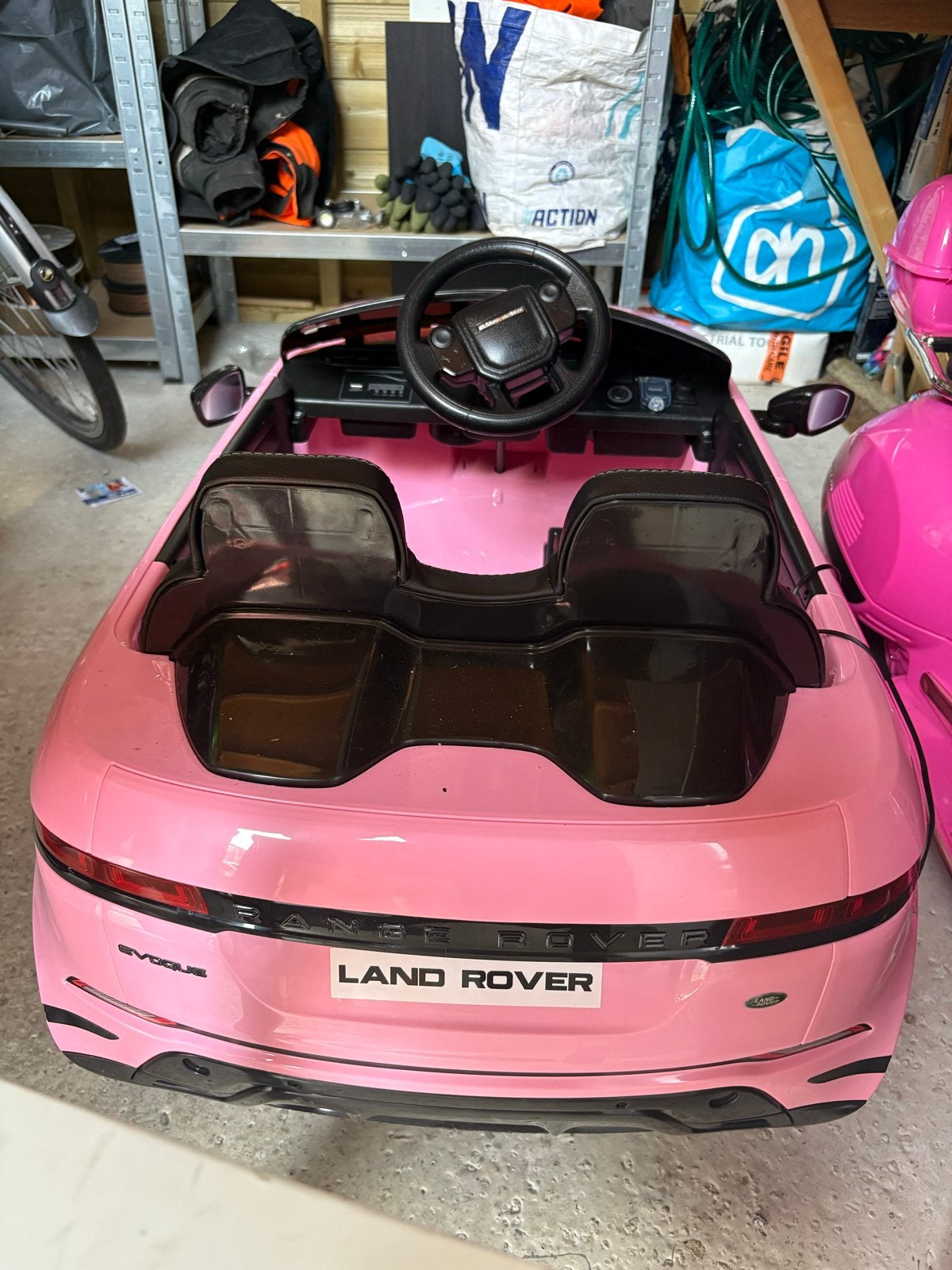 Roze Land Rover Range Rover elektrische kinderauto, Kinderen en Baby's, Speelgoed | Speelgoedvoertuigen, Ophalen of Verzenden