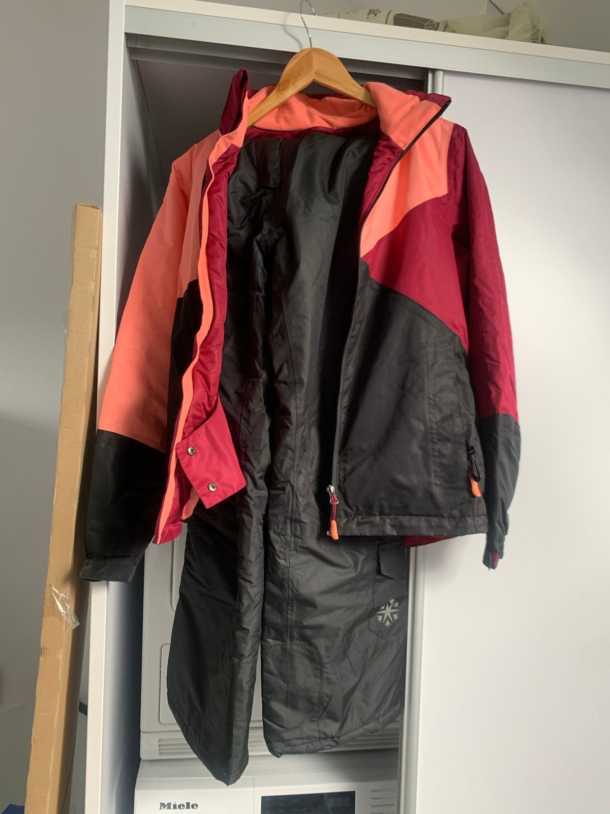 Ski-jas en skibroek set - Zo goed als nieuw, Ophalen of Verzenden, Zo goed als nieuw, Maat 36 (S), Pak