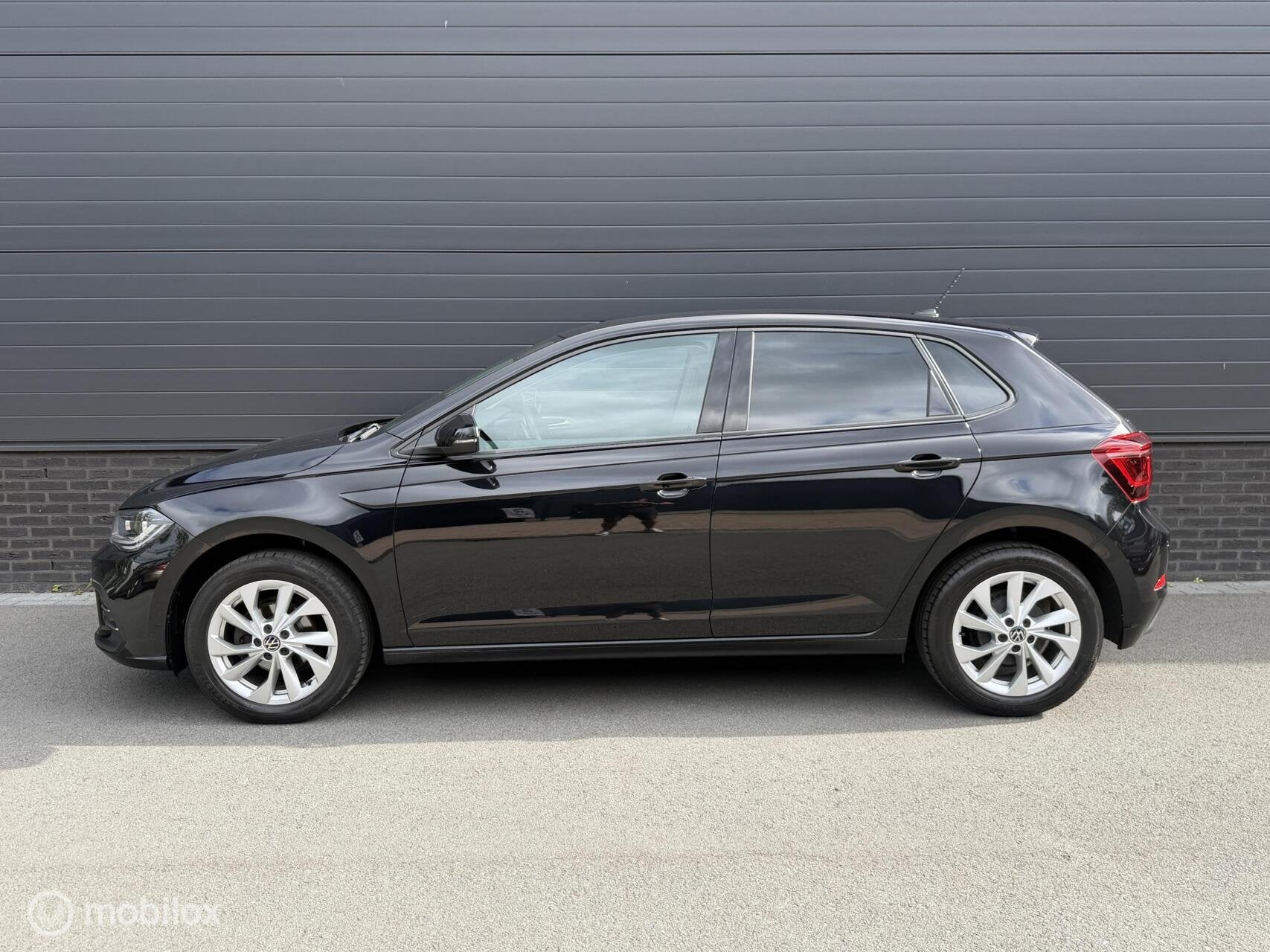 Volkswagen Polo 1.0 TSI Style CARPLAY*IQLIGHTS*PDC*VIRTUALD*, Voorwielaandrijving, Dealer onderhouden, Verwarmde buitenspiegels