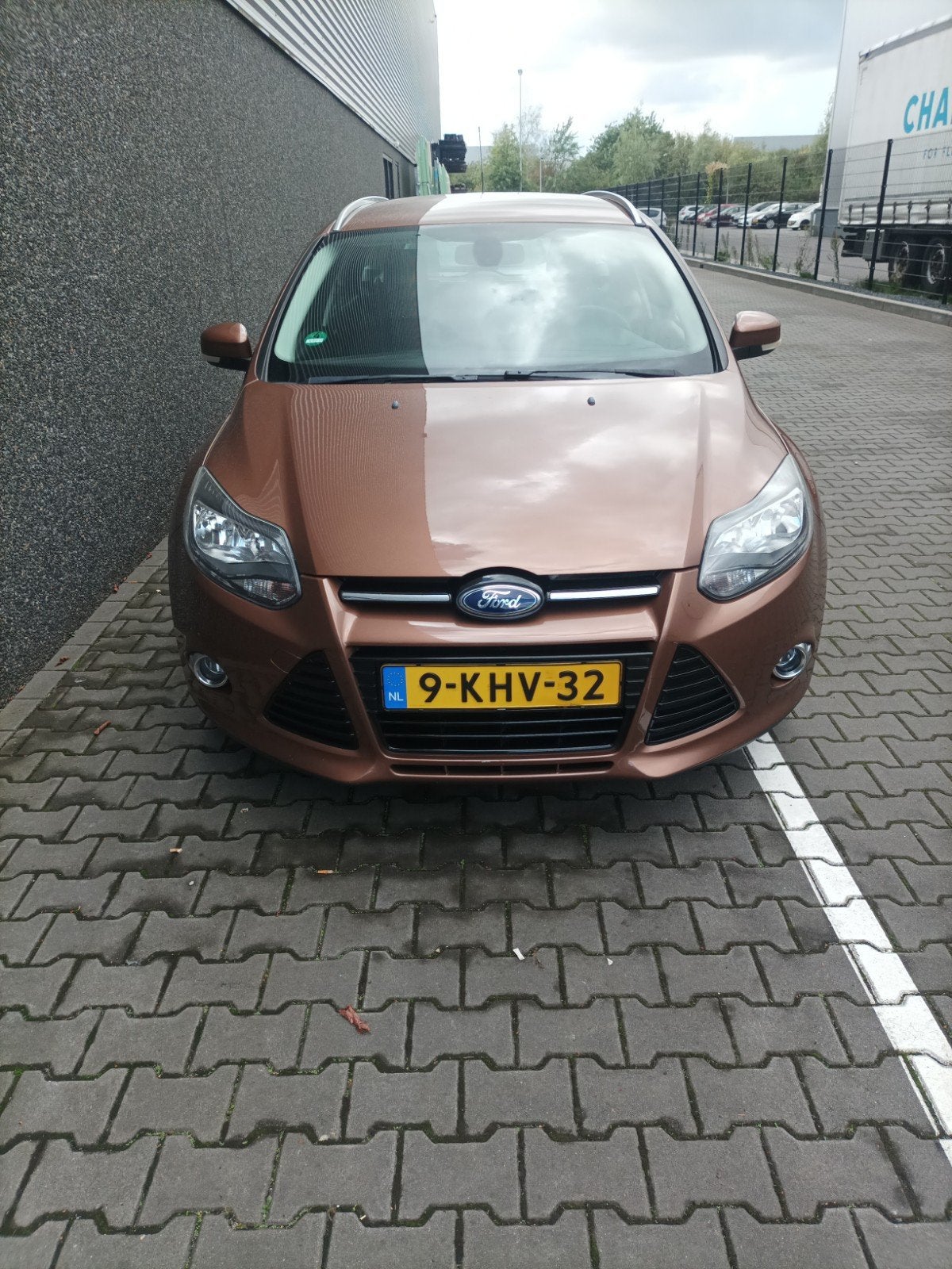 Ford Focus 1.0 Ecoboost 92KW Wagon 2013 Bruin, Auto's, 125 pk, Bruin, Origineel Nederlands, Handgeschakeld