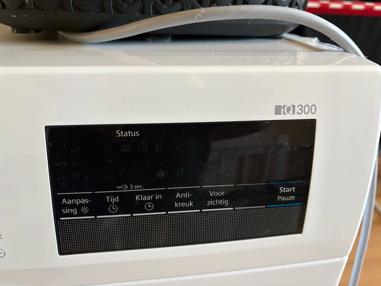 Siemens iQ300 WT33A201NL Condensdroger, Ophalen, 6 tot 8 kg, Zo goed als nieuw, Voorlader