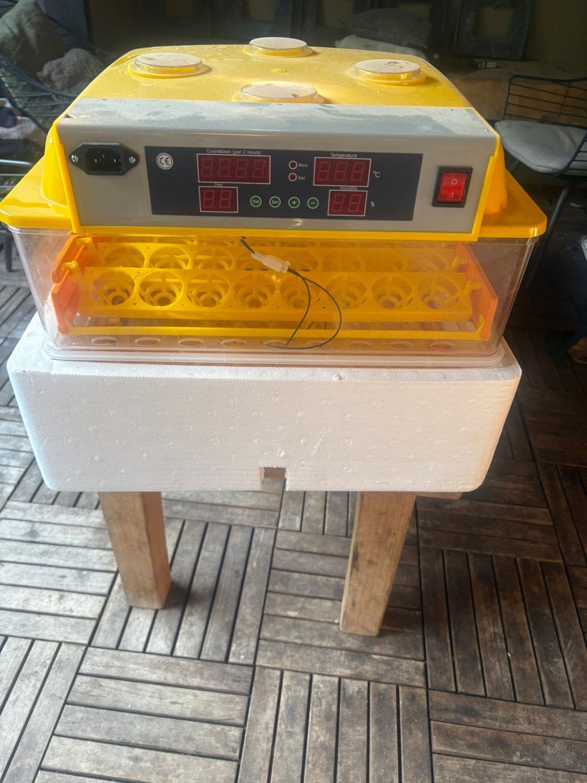 Broedmachine 112 eieren, Ophalen, Zo goed als nieuw, Broedmachine