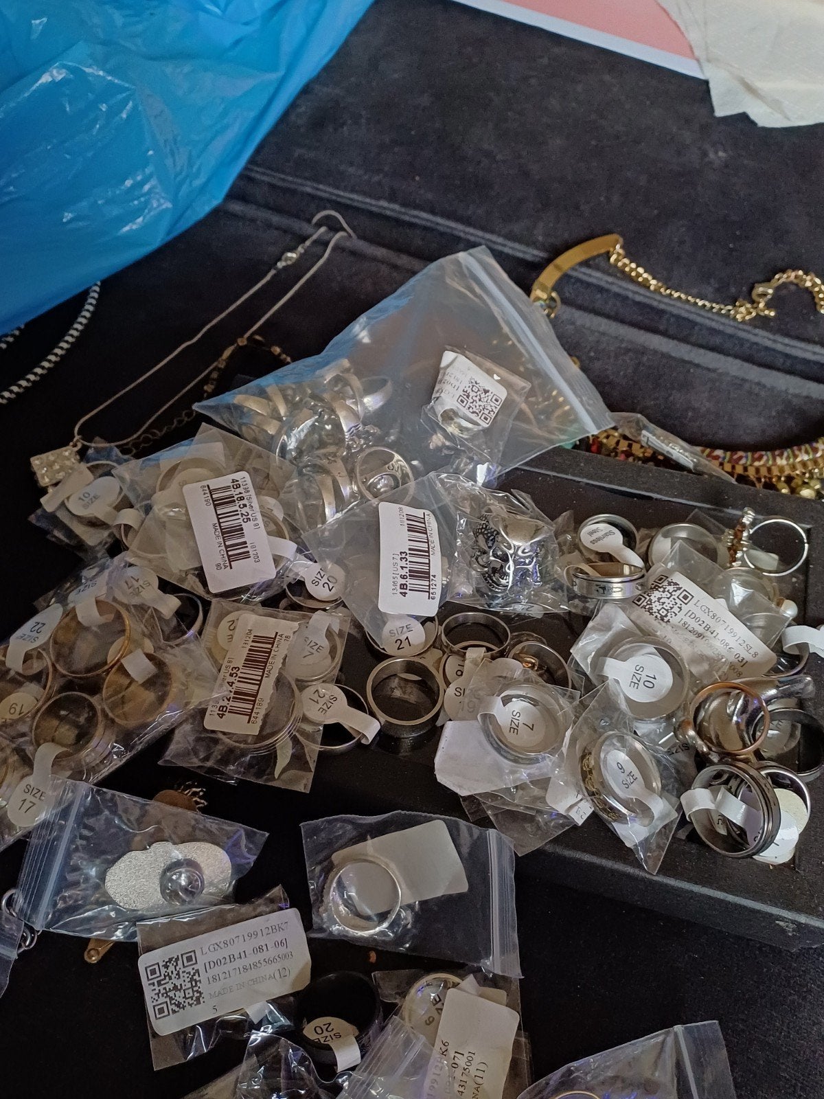 Grote partij sieraden: ringen, kettingen en meer, Sieraden, Tassen en Uiterlijk, Overige materialen, Nieuw, Ophalen of Verzenden