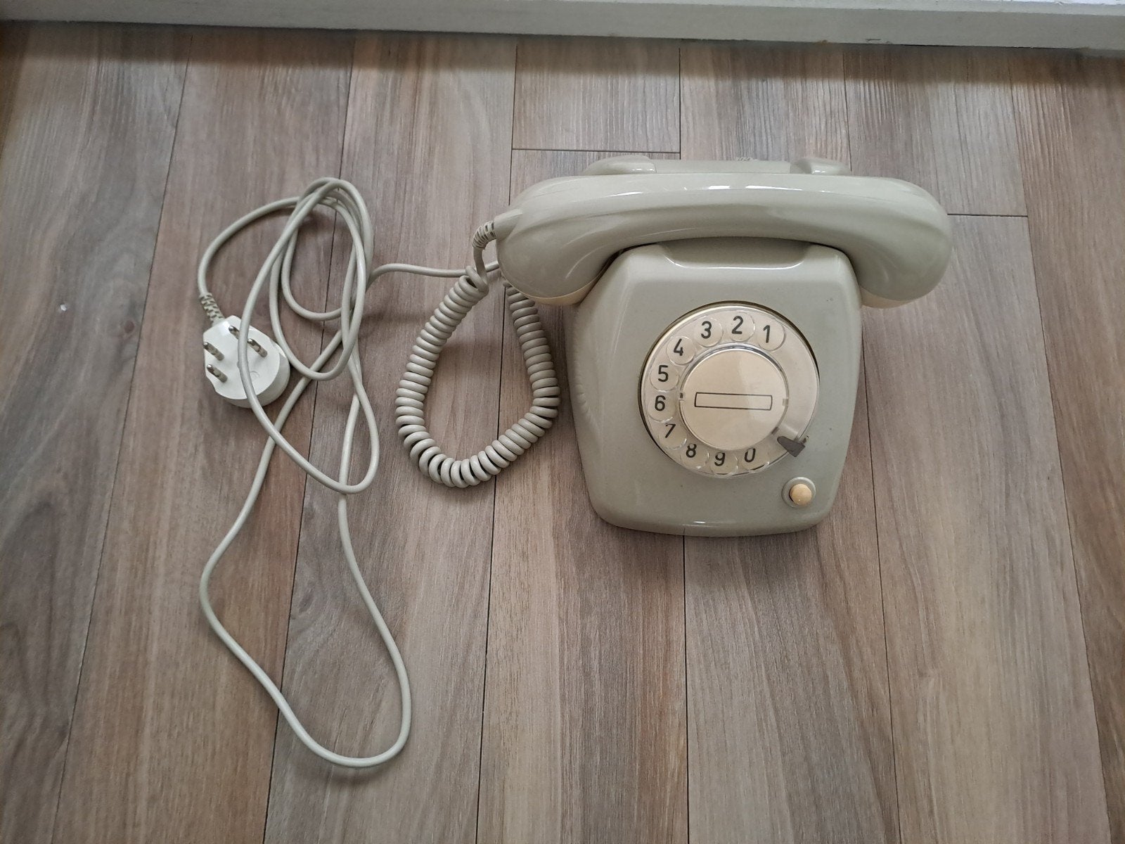 Draaischijf telefoon, Ophalen, Gebruikt, Met draaischijf