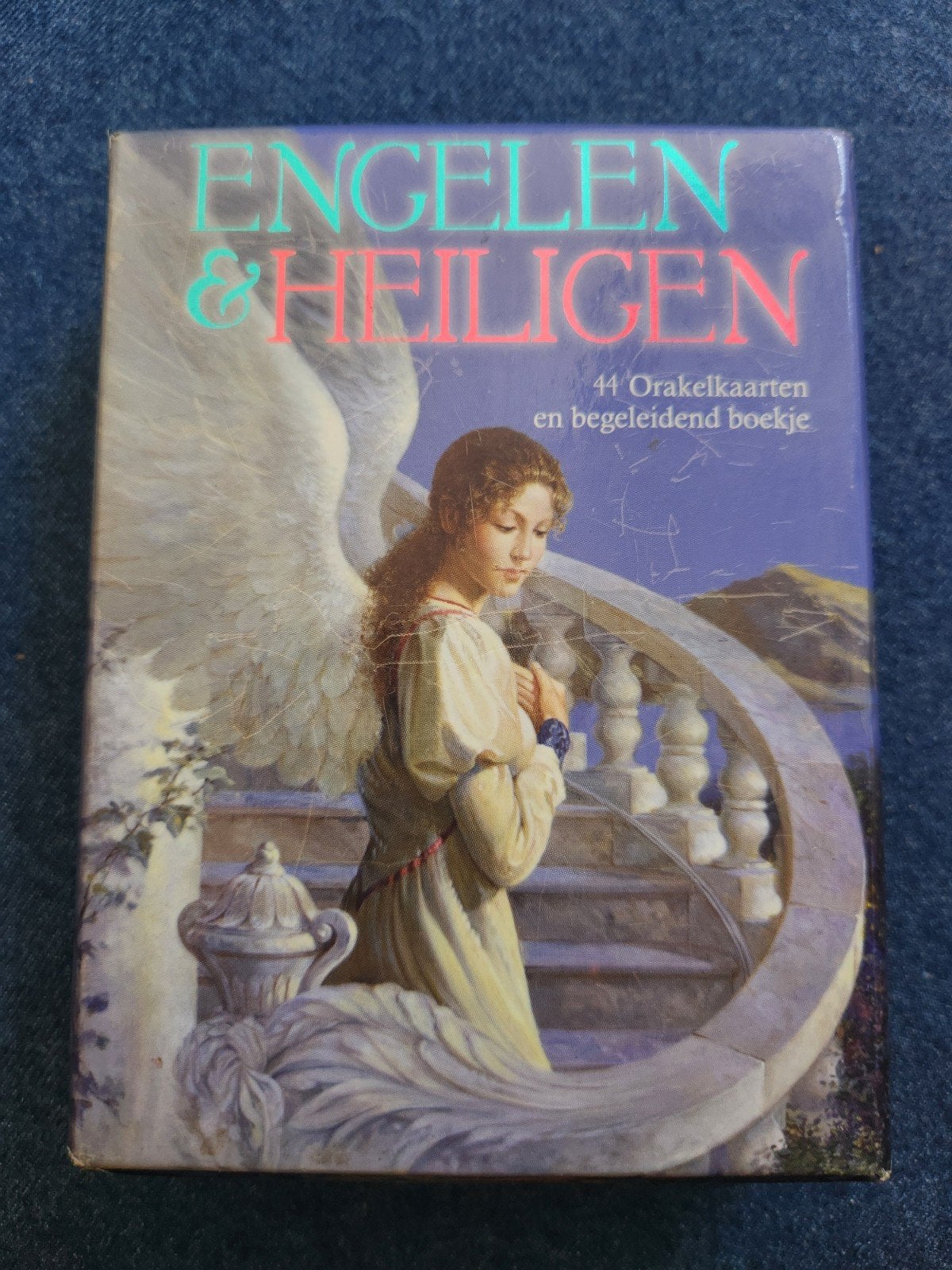 Engelen & Heiligen: 44 Orakelkaarten en begeleidend boekje, Ophalen of Verzenden, Zo goed als nieuw, Tarot of Kaarten leggen, Overige typen