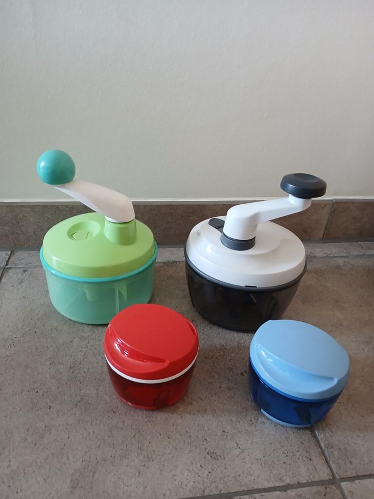 Tupperware Quickchef, hakmolen/roomklopper/groente/uisnijder, Huis en Inrichting, Keuken | Tupperware, Ophalen of Verzenden, Zo goed als nieuw