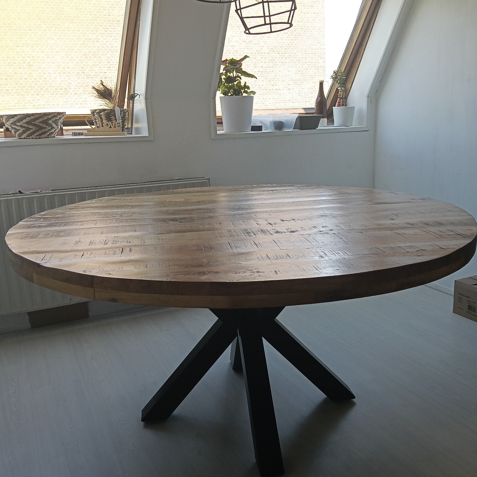 Mango hout ronde tafel, Ophalen, Rond, Zo goed als nieuw, 100 tot 150 cm