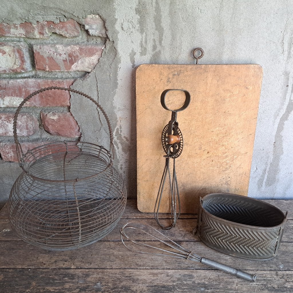 Brocante oud Frans eiermandje patévorm handmixer *Etage3*, Gebruikt, ., Ophalen of Verzenden, .