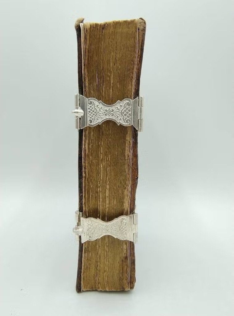 Gebedenboek met zilveren sloten, D. Hoep uit Hoorn, 1797, Verzenden