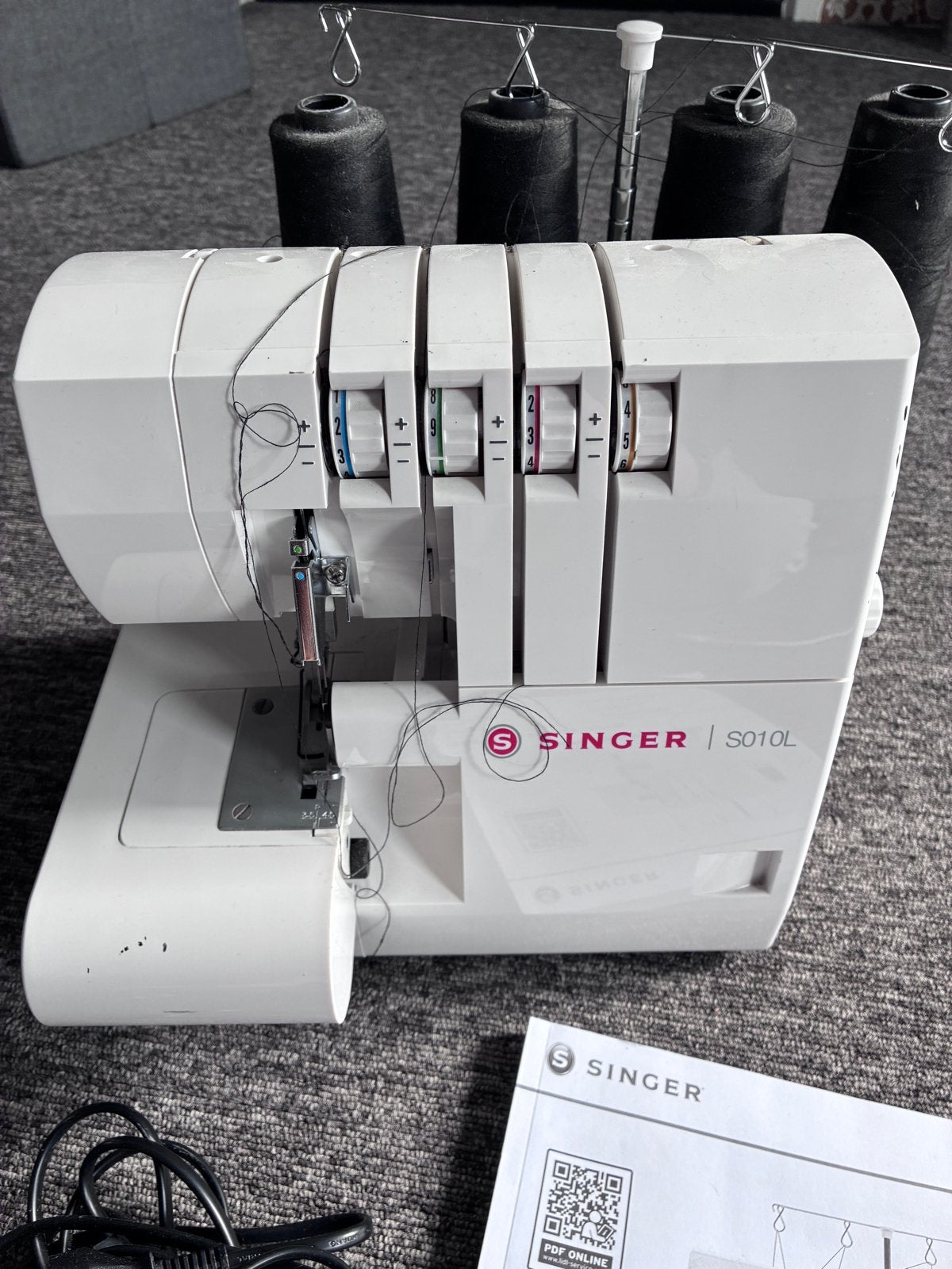 Singer S010L Lockmachine, Ophalen, Zo goed als nieuw, Lockmachine, Singer