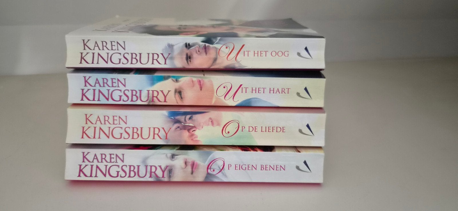 serie bailey Flanigan karen kingsbury  4 delig, Ophalen of Verzenden, Zo goed als nieuw