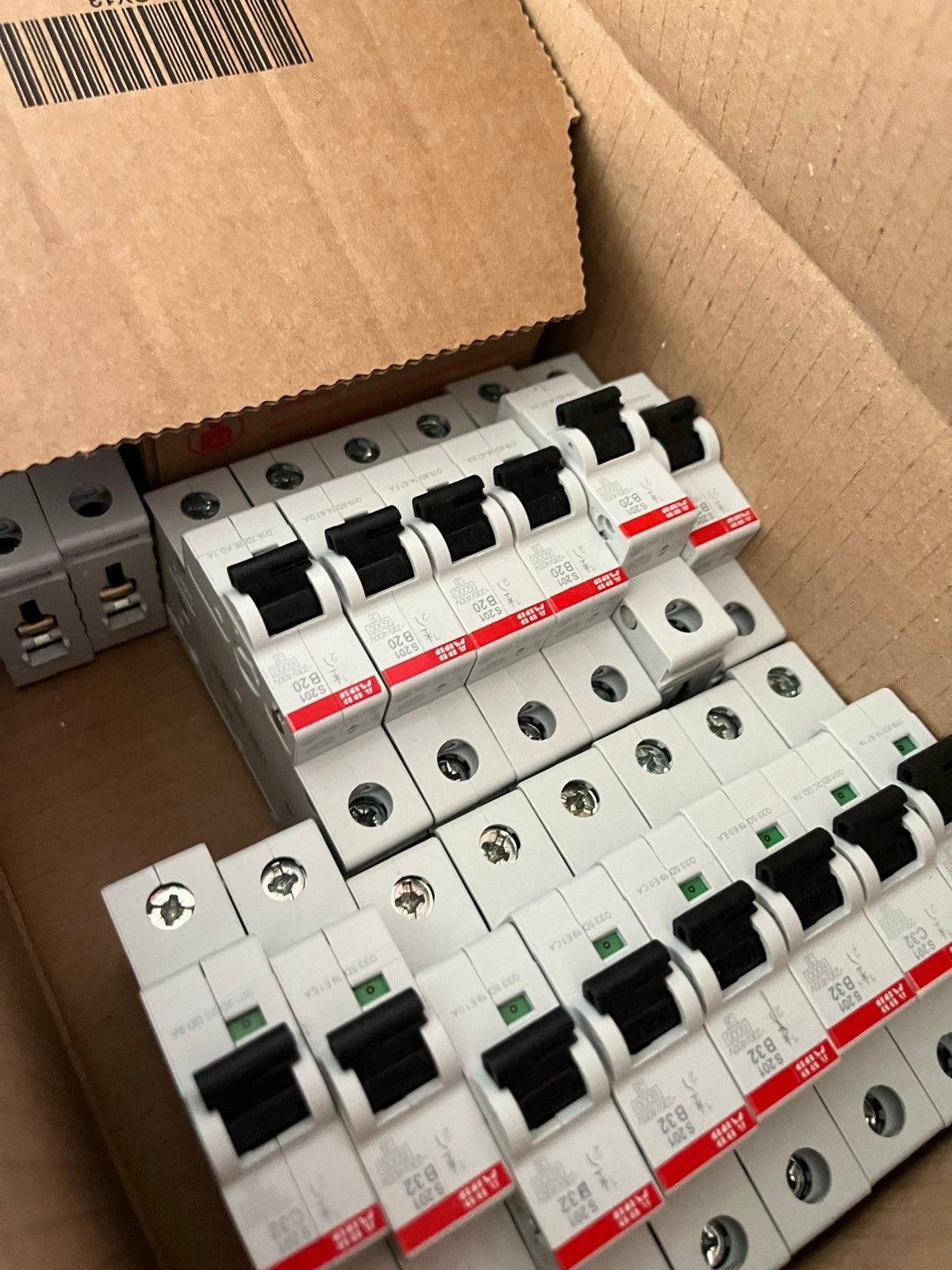 ABB B20 en B32 automaten (9 en 6 stuks) NIEUW, Ophalen of Verzenden, Nieuw, Schakelaar