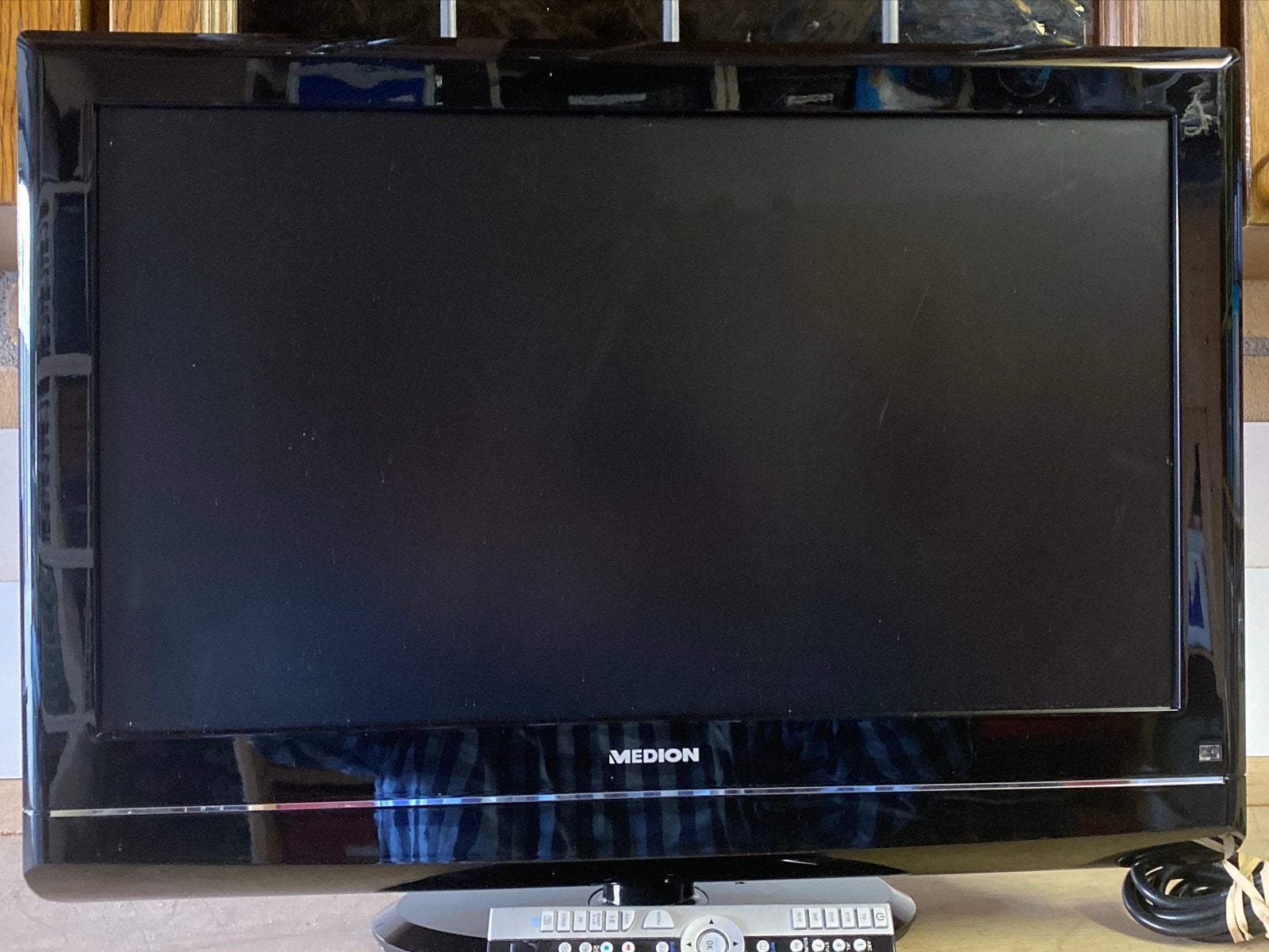 Medion 21.6" LCD TV met ingebouwde DVD-speler, Gebruikt, 50 Hz, 40 tot 60 cm, Ophalen
