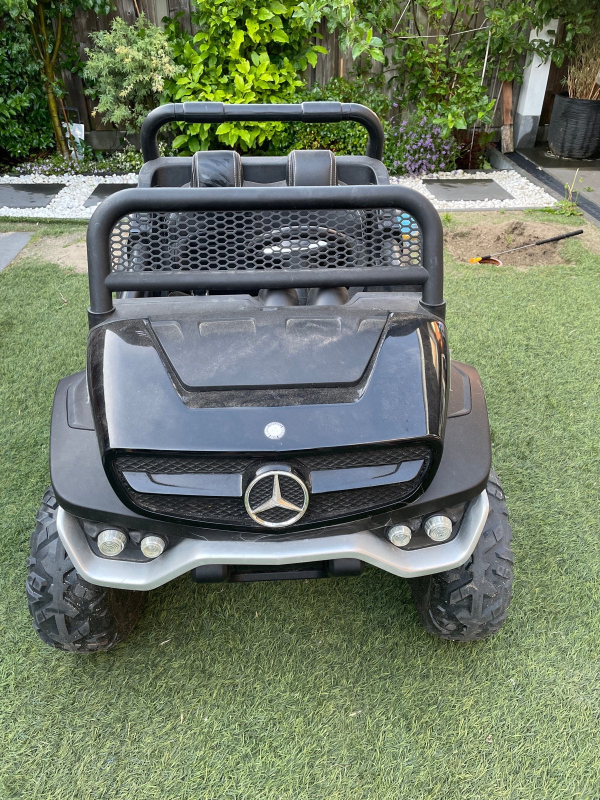 Mercedes-Benz Unimog Kinderauto Elektrisch Zwart, Ophalen, Gebruikt