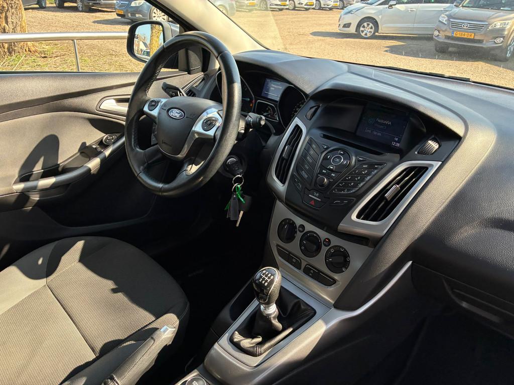 Ford Focus Wagon 1.6 TDCI Lease Trend | Cruise + Airco + Nav, Euro 5, Stof, Gebruikt, Zwart