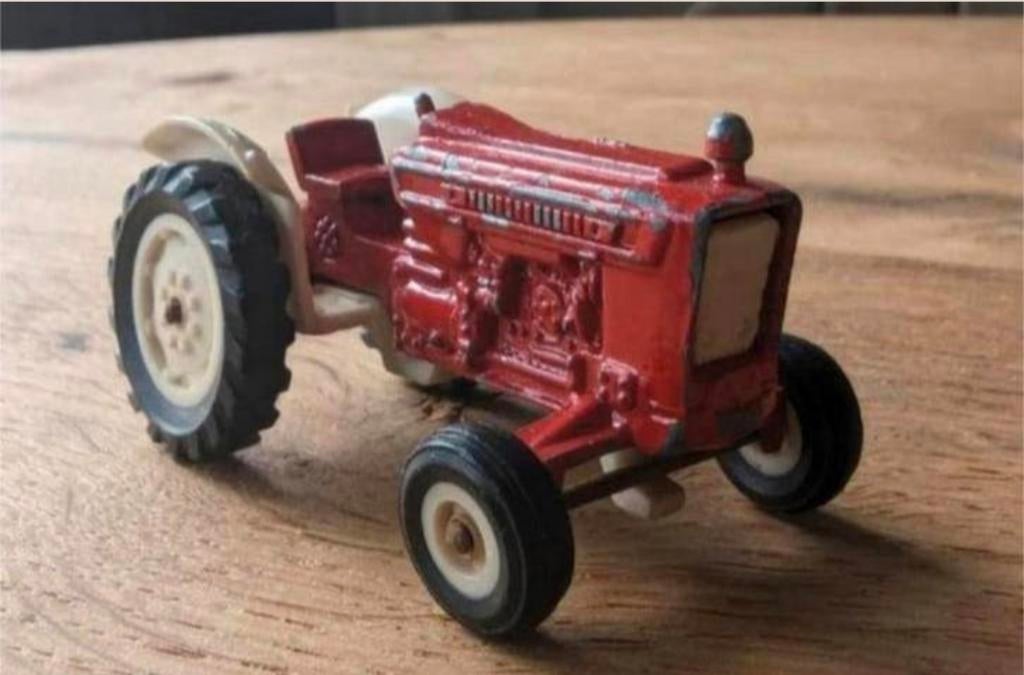 Majorette Tractor nr. 253 – schaal 1:55 – Frankrijk jaren 70, Ophalen of Verzenden, Gebruikt, Tractor of Landbouw, Overige merken