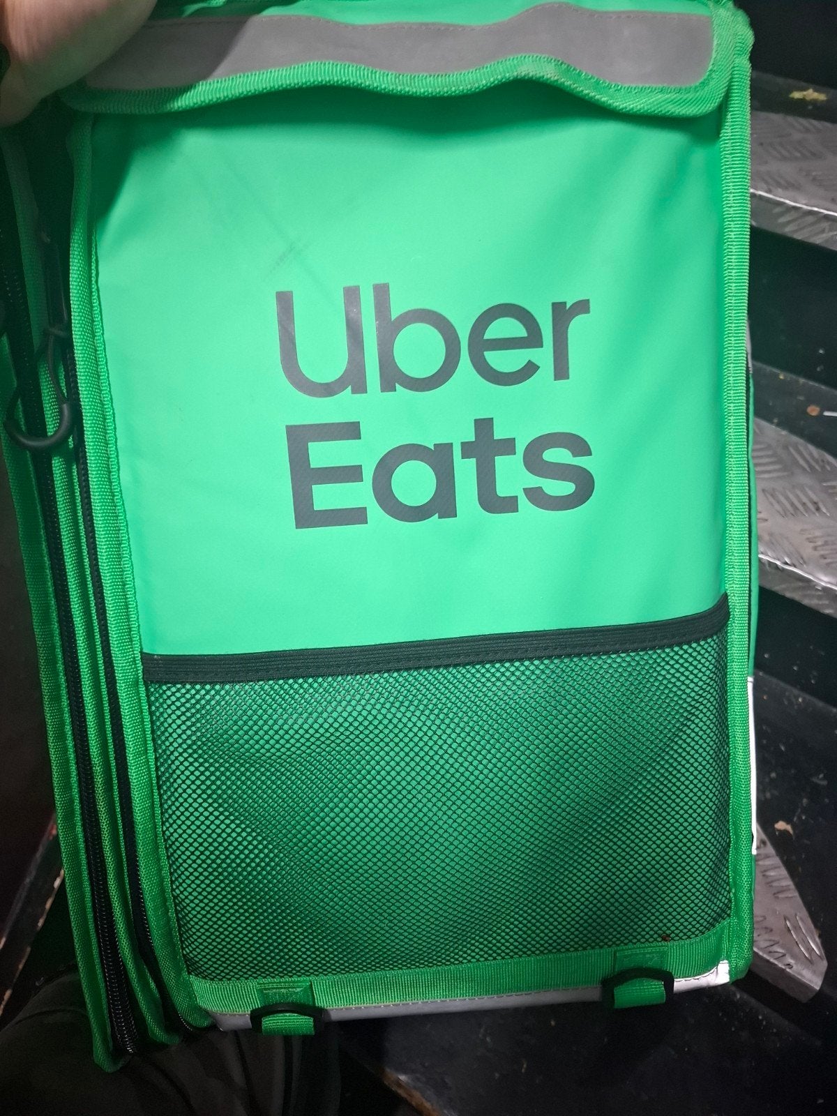 Uber Eats bezorgtas - Zo goed als nieuw, 40 cm of meer, Ophalen of Verzenden, Zo goed als nieuw, Waterdicht