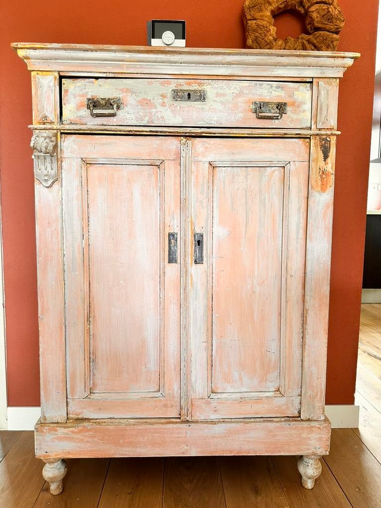 Antieke houten kast 100 jaar oud, Ophalen