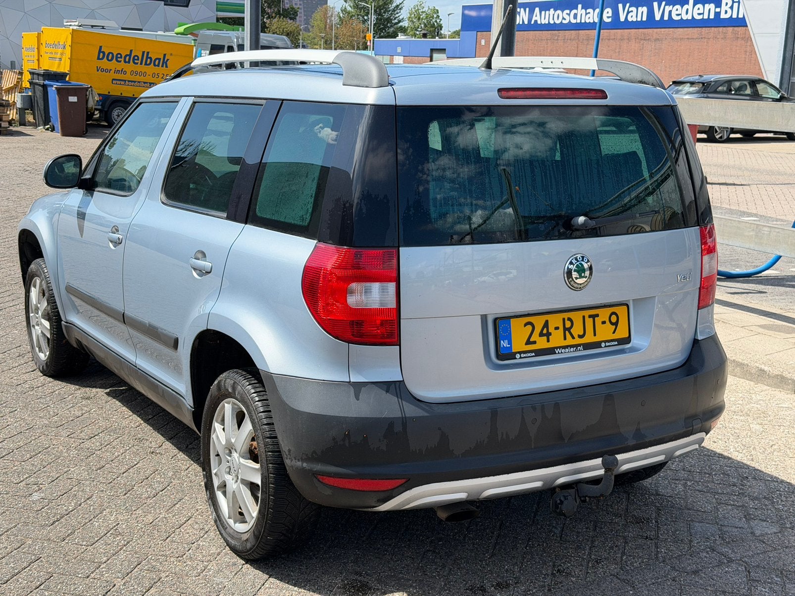 Skoda Yeti 1.2 TSI 77KW DSG 2011 Blauw Met Schade 96k km NAP, 4 cilinders, Blauw, Origineel Nederlands, 600 kg