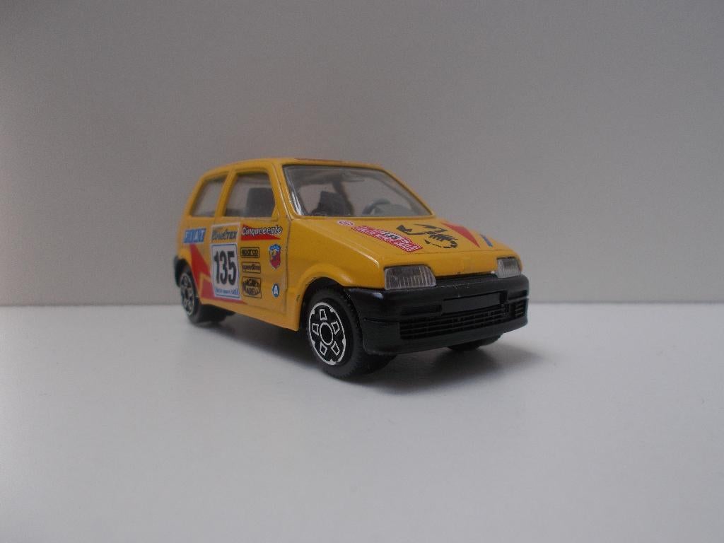 6337 Fiat Cinquecento Bburago (Burago) 1:43, Hobby en Vrije tijd, Modelauto's | 1:43, Ophalen of Verzenden, Gebruikt, Auto, Overige merken