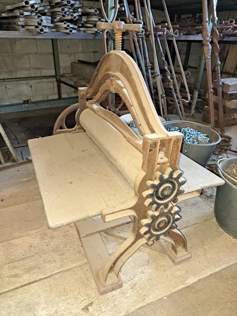 Originele Miele Gietijzeren Wringer met Houten Rol, Antiek en Kunst, Ophalen of Verzenden