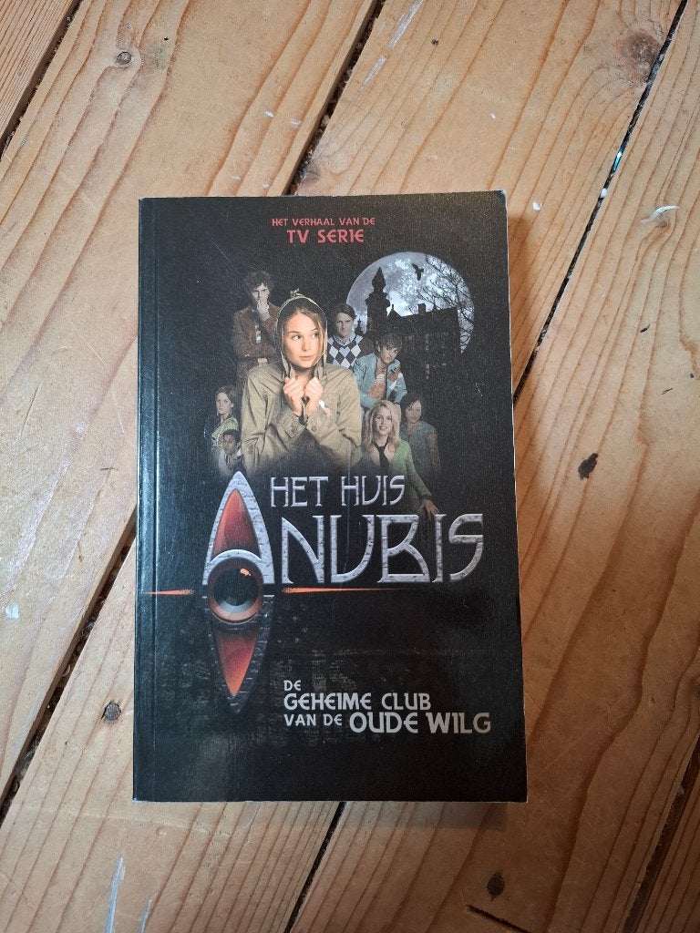 Het huis Anubis boek te koop!, Ophalen of Verzenden, Gelezen