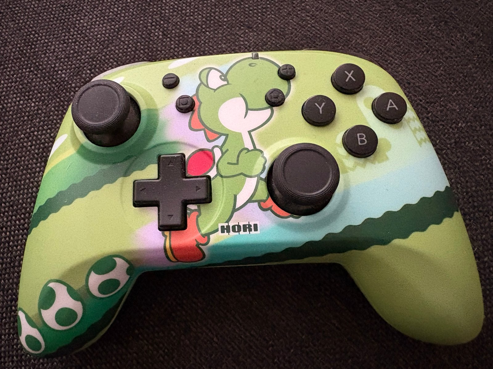 Hori Nintendo Switch Controller - Yoshi Editie, Ophalen of Verzenden, Zo goed als nieuw, Met 1 controller, Switch Original