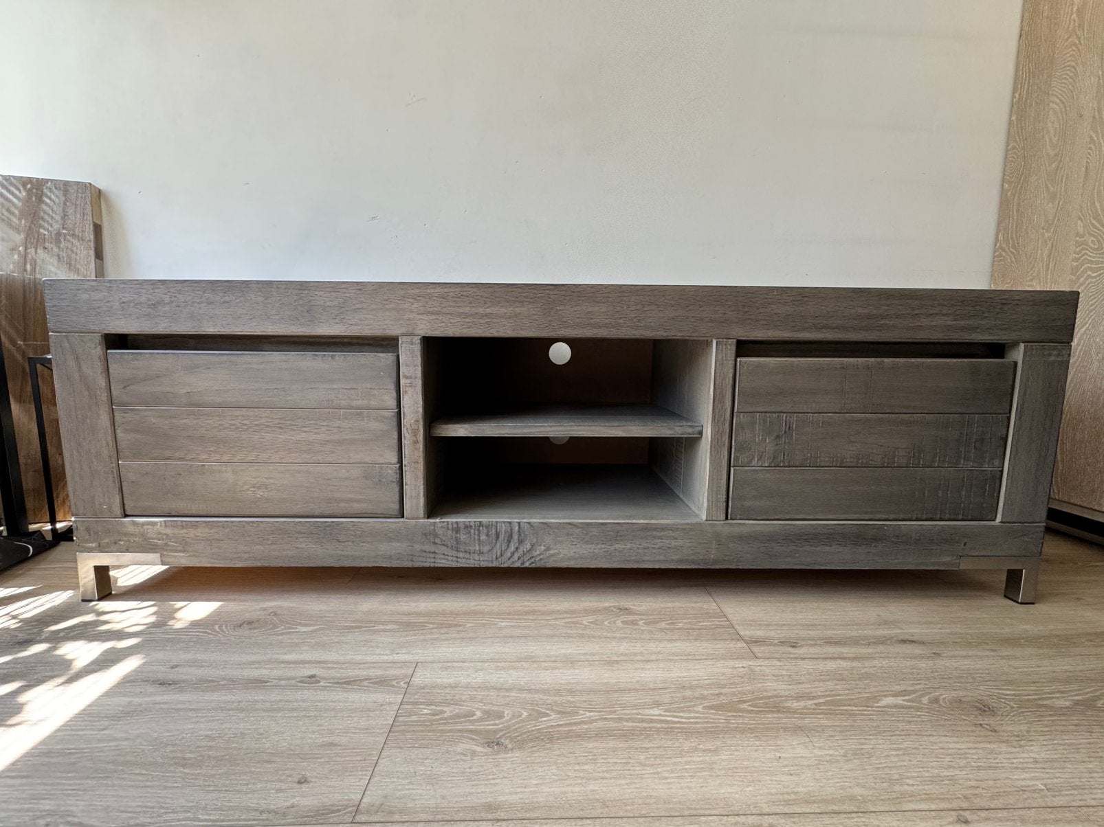 Tv meubel en vitrinekast TEAB, Ophalen of Verzenden, Zo goed als nieuw, 25 tot 50 cm, 150 tot 200 cm
