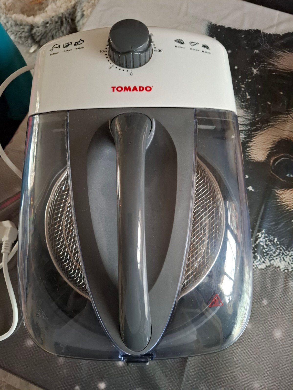 Tomado Jetfryer - Compacte Heteluchtfriteuse, Witgoed en Apparatuur, Ophalen of Verzenden, Zo goed als nieuw, Airfryer, Minder dan 750 gram