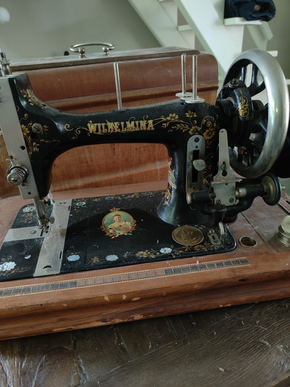 Antieke Naaimachine 'Wilhelmina' - Decoratief Stuk, Antiek en Kunst, Ophalen
