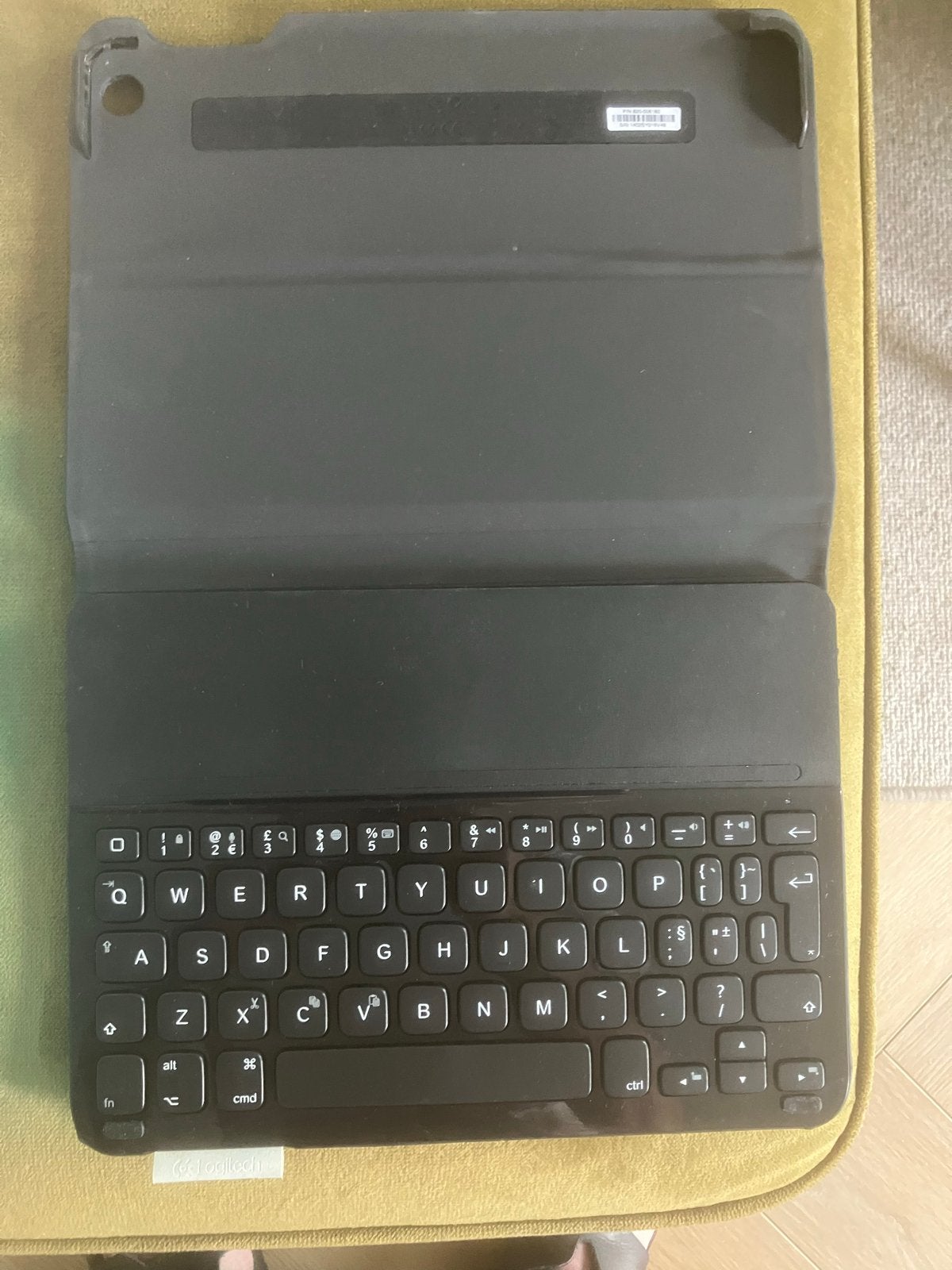 Logitech Ultrathin Keyboard Folio i5 voor iPad Air, Draadloze ontvanger, Ophalen of Verzenden, Zo goed als nieuw, Draadloos