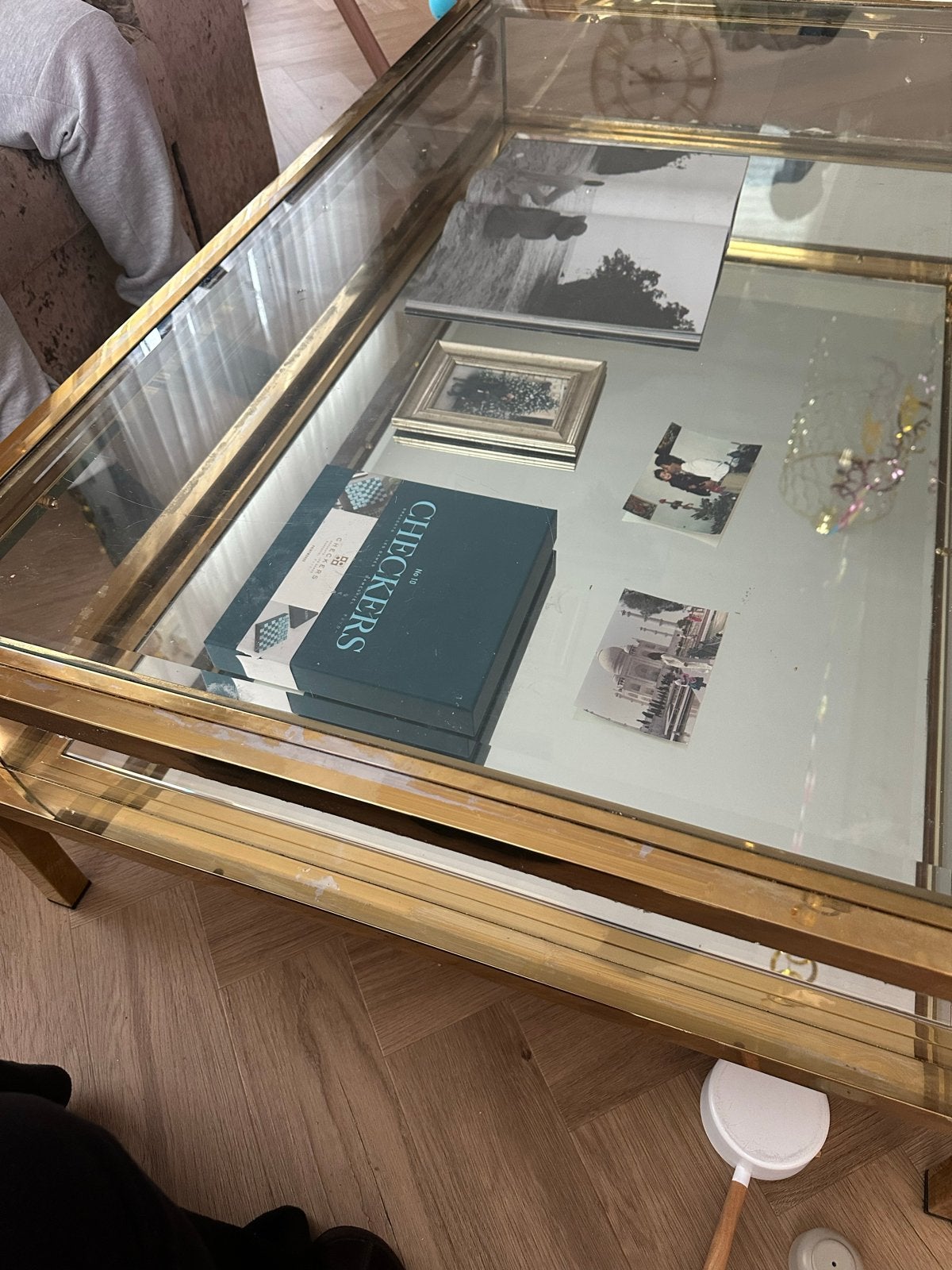 Eichholtz Harvey salontafel met glazen blad en spiegel, Ophalen, Gebruikt, 100 tot 150 cm, 50 tot 100 cm