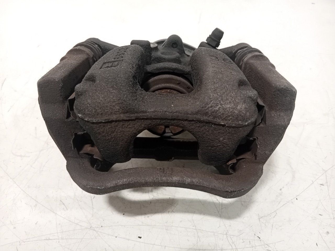 Remklauw links achter Opel Insignia, Onderdelen@venauto.nl, Van der Ven Autorecycling B.V., Gebruikt, Ettenseweg 76, 4706 PB Roosendaal, The Netherlands