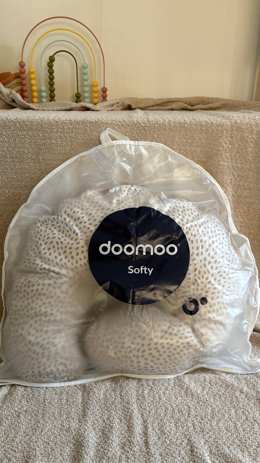 Doomoo Softy voedingskussen met wasbare hoes en opbergzak, Ophalen of Verzenden, Zo goed als nieuw