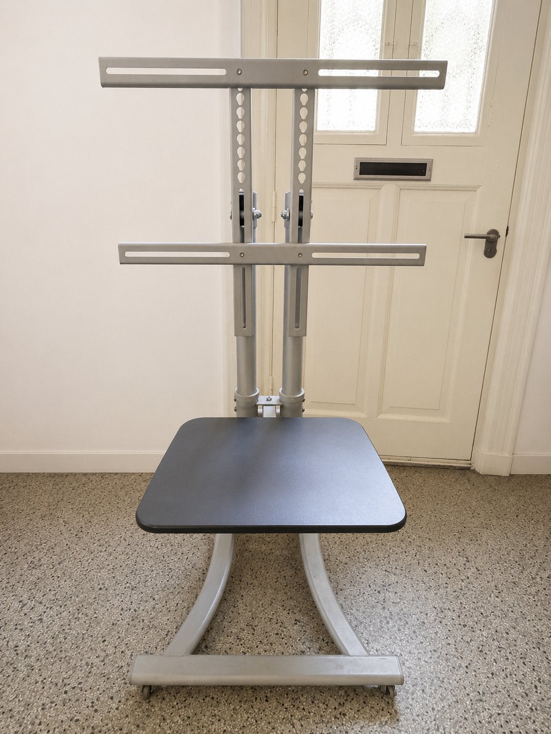 Verrijdbare TV Standaard met Plateau, Audio, Tv en Foto, Televisiebeugels, Ophalen, Gebruikt