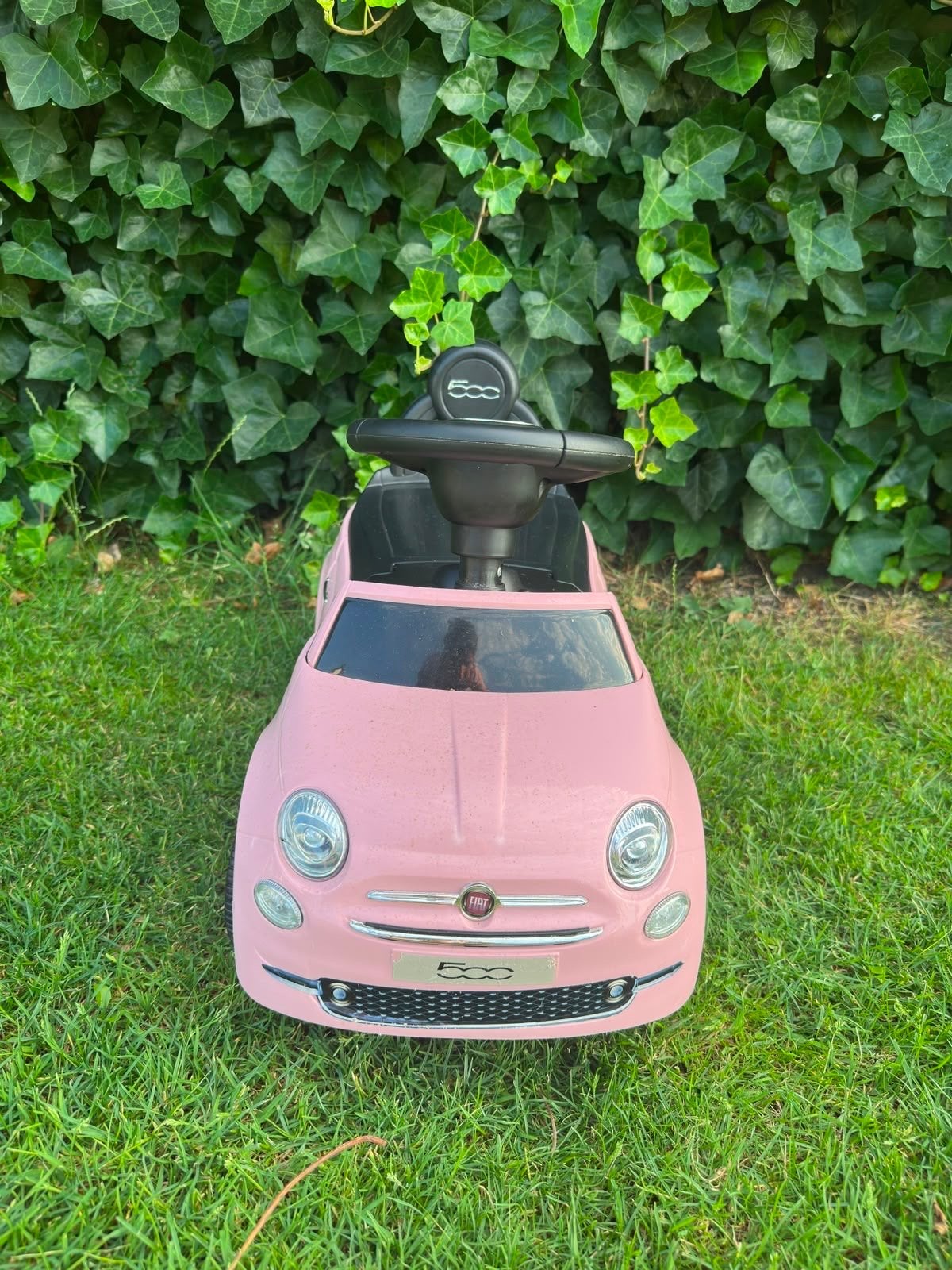 Roze Fiat 500 loopauto voor kinderen, Ophalen of Verzenden, Zo goed als nieuw, Loopvoertuig