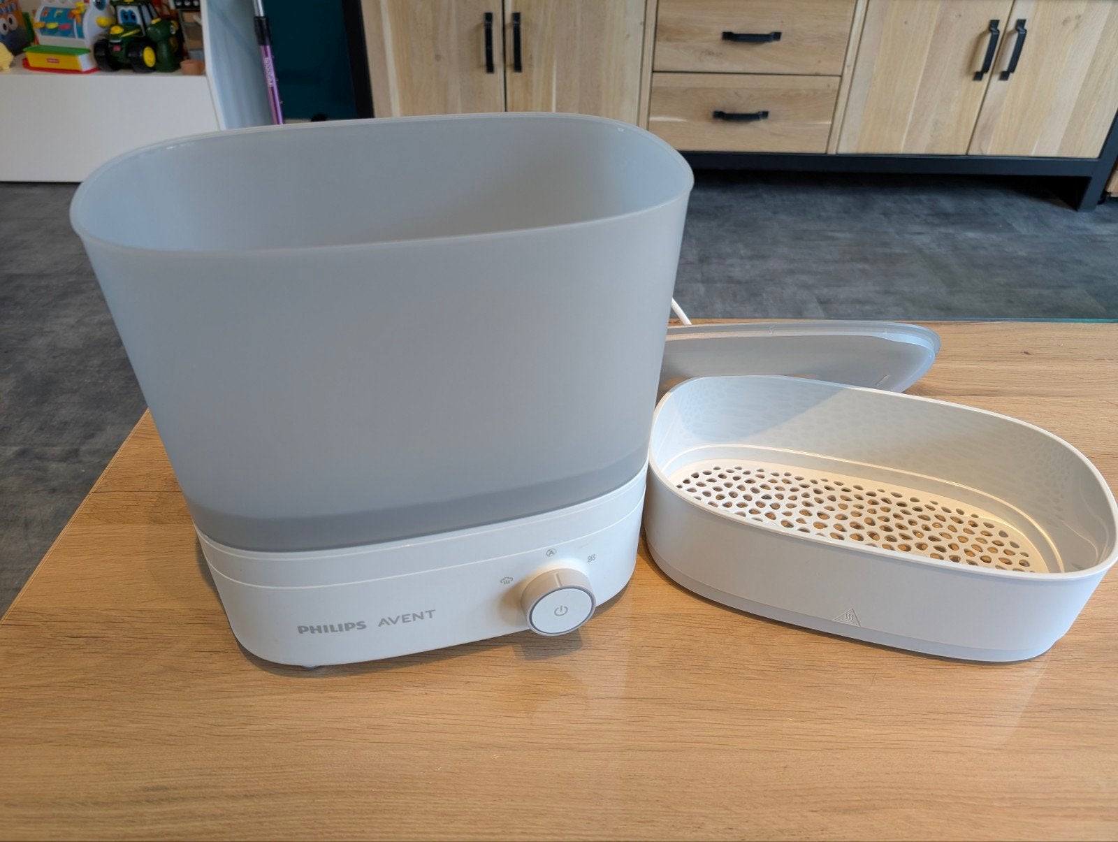 Kolf pakket met kolf, sterilisator, flessenwarmer, flesjes, Ophalen, Gebruikt, Sterilisator, Philips Avent