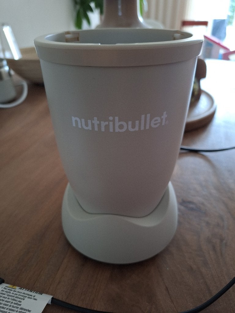 NutriBullet blender – motorbasis, Ophalen of Verzenden, Zo goed als nieuw, Blender
